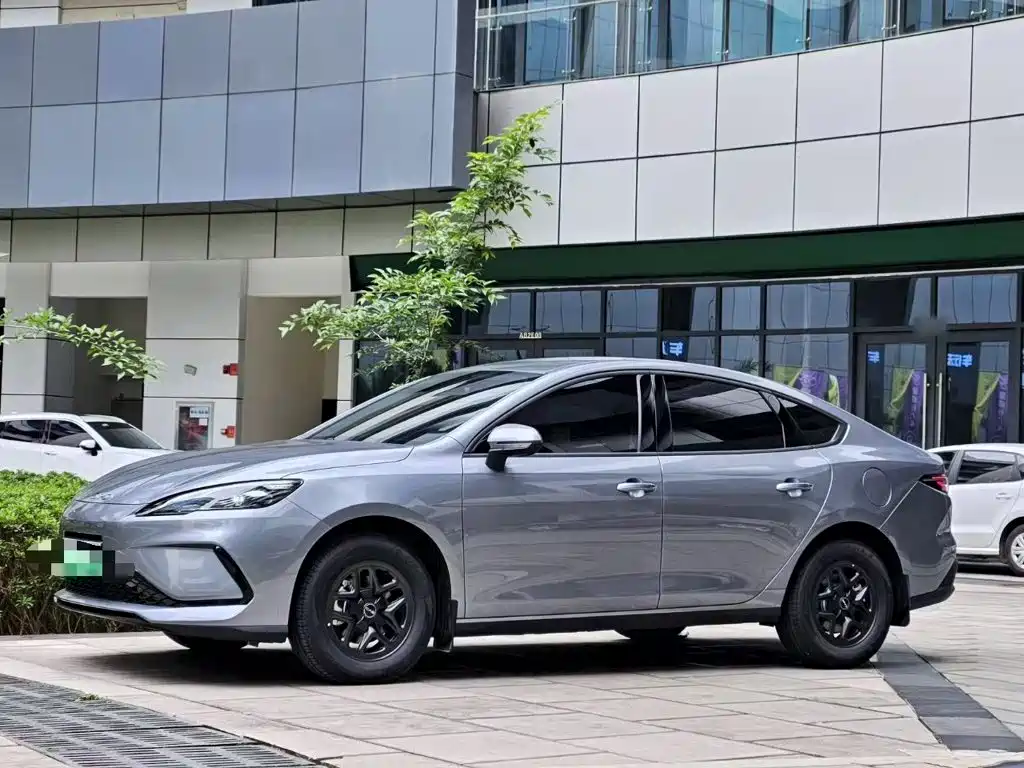 BYD Hai Bao 05 DM-i 2026 2026 DM-i 128KM Luxury