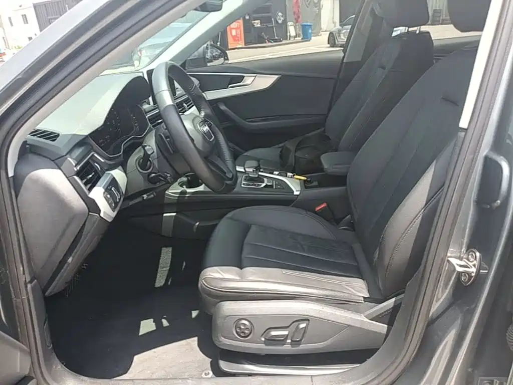 Audi A4 (Import) 2020 2020 Avant Pioneer 40 TFSI Fashion Dynamic