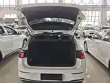 Photo 19 - Volkswagen Golf