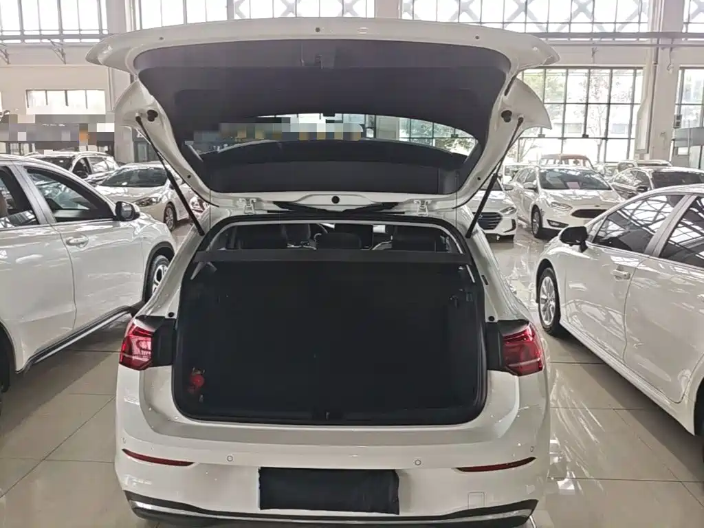 Photo 19 - Volkswagen Golf