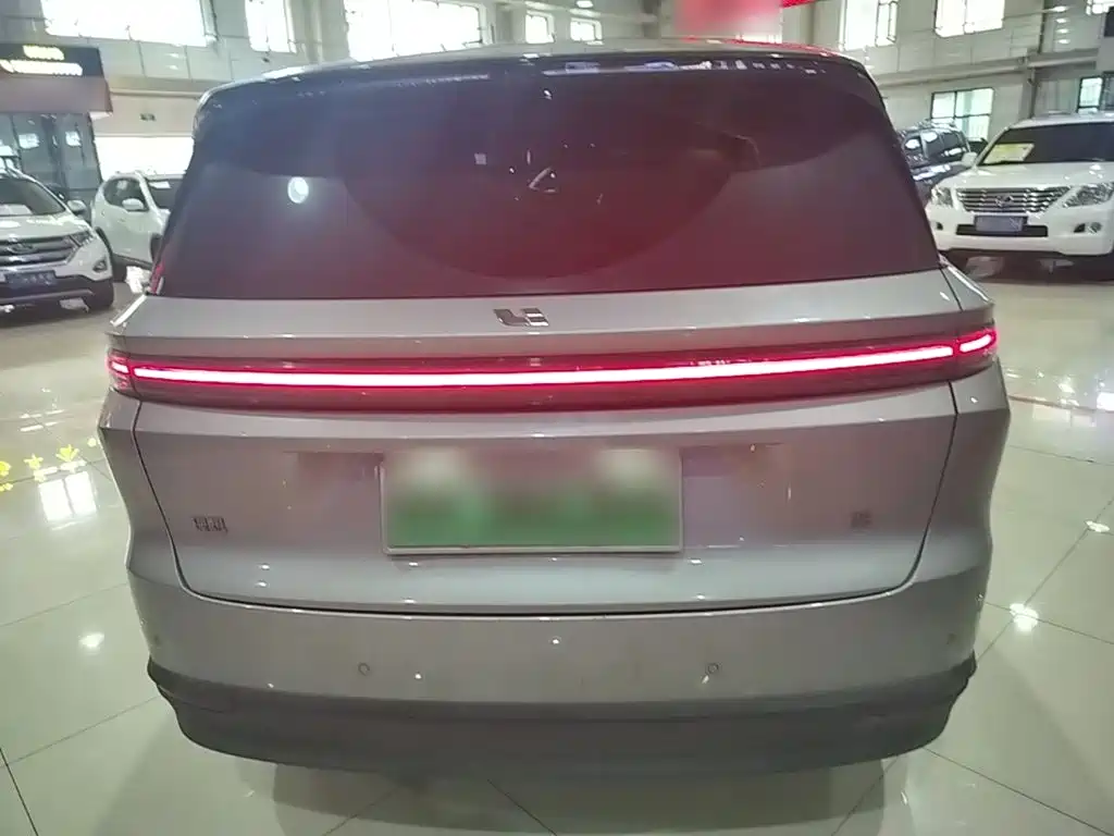 Li Auto Li i8 2025 2025 Standard Edition