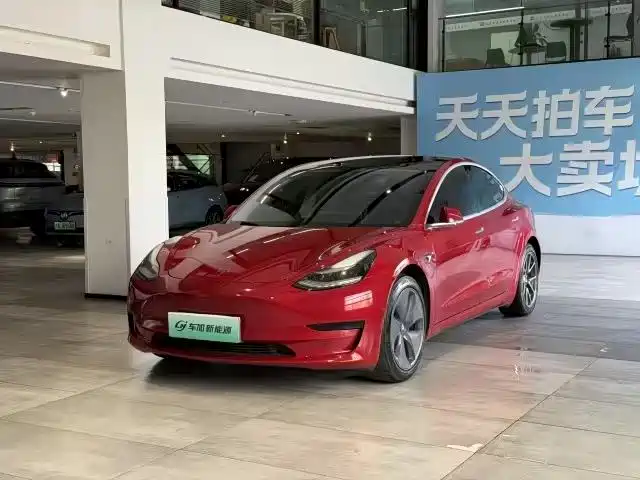 Tesla Model 3 2020