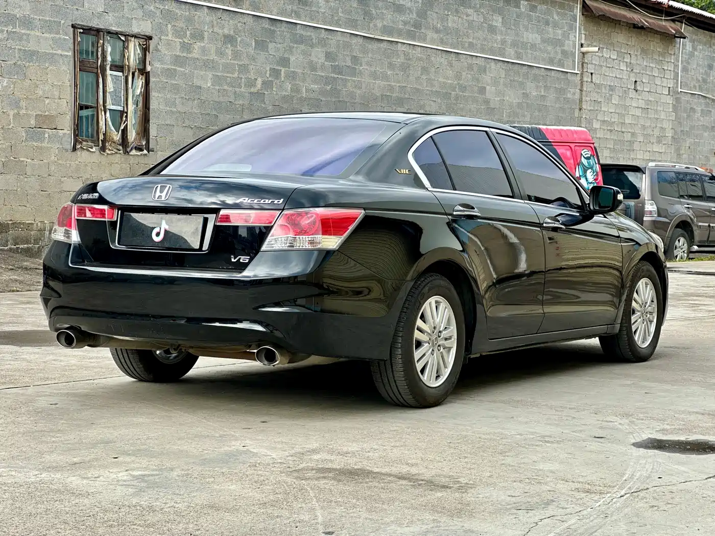 Фото 7 - Honda Accord
