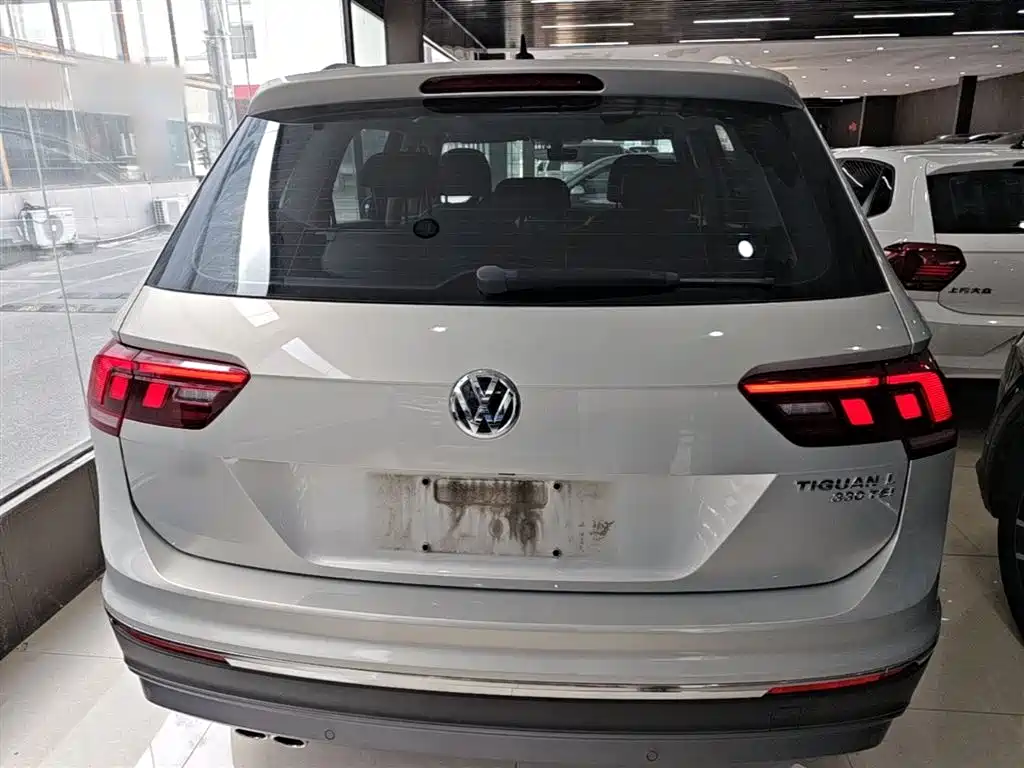 Volkswagen Tiguan L 2019 330TSI Auto 2WD Smart Luxury Edition China V фото 4
