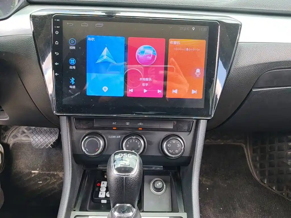 Photo 13 - Škoda Superb