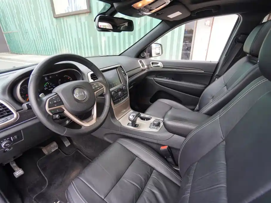 Фото 3 - Jeep Grand Cherokee (Import)