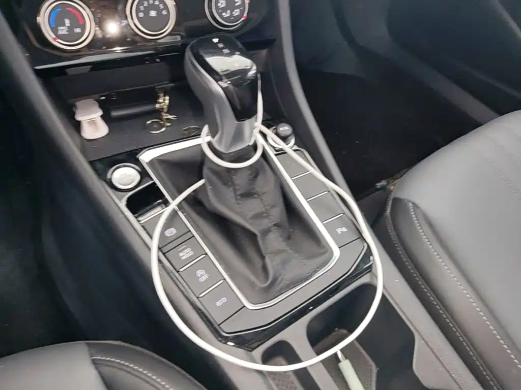Volkswagen Sagitar 2026 2026 Model 30 Million Special Selection 300TSI DSG Surpass Edition