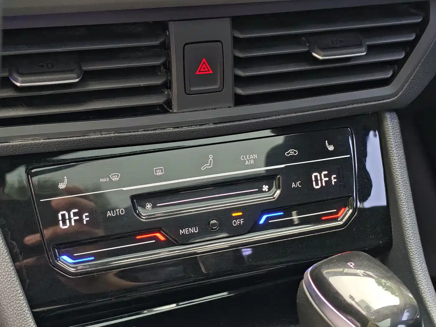 Volkswagen Sagitar 2019 280TSI DSG Luxury Edition China VI фото 10