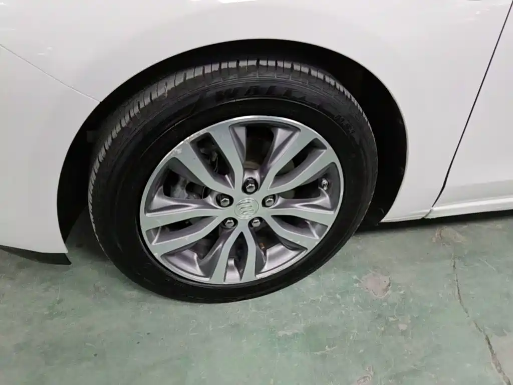 Фото 20 - Buick Excelle
