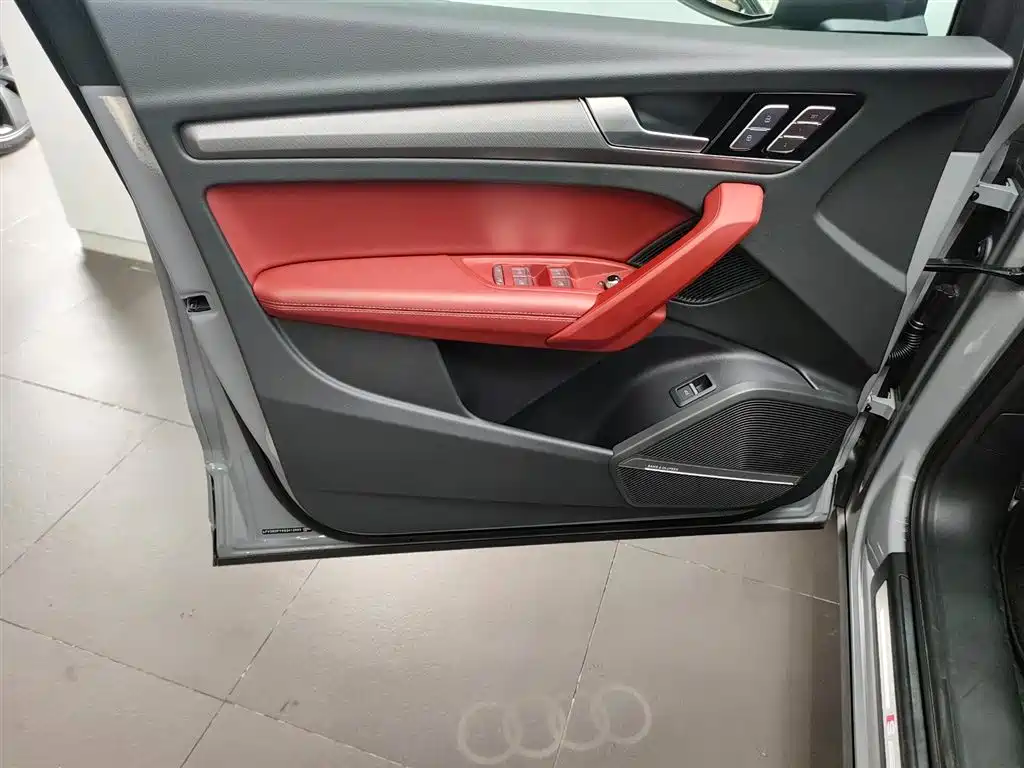 Audi Q5L, миниатюра 13