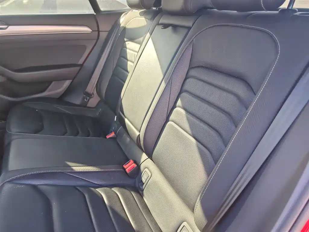 Volkswagen FAW-Volkswagen CC 2019 330TSI Charming Appearance (China V) фото 14