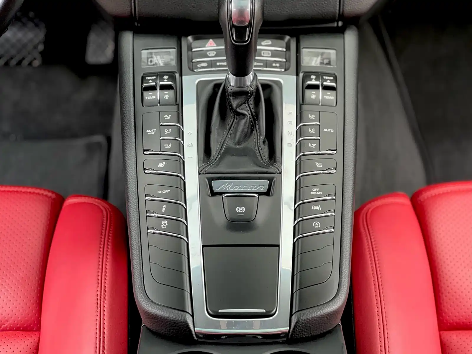 Фото 14 - Porsche Macan