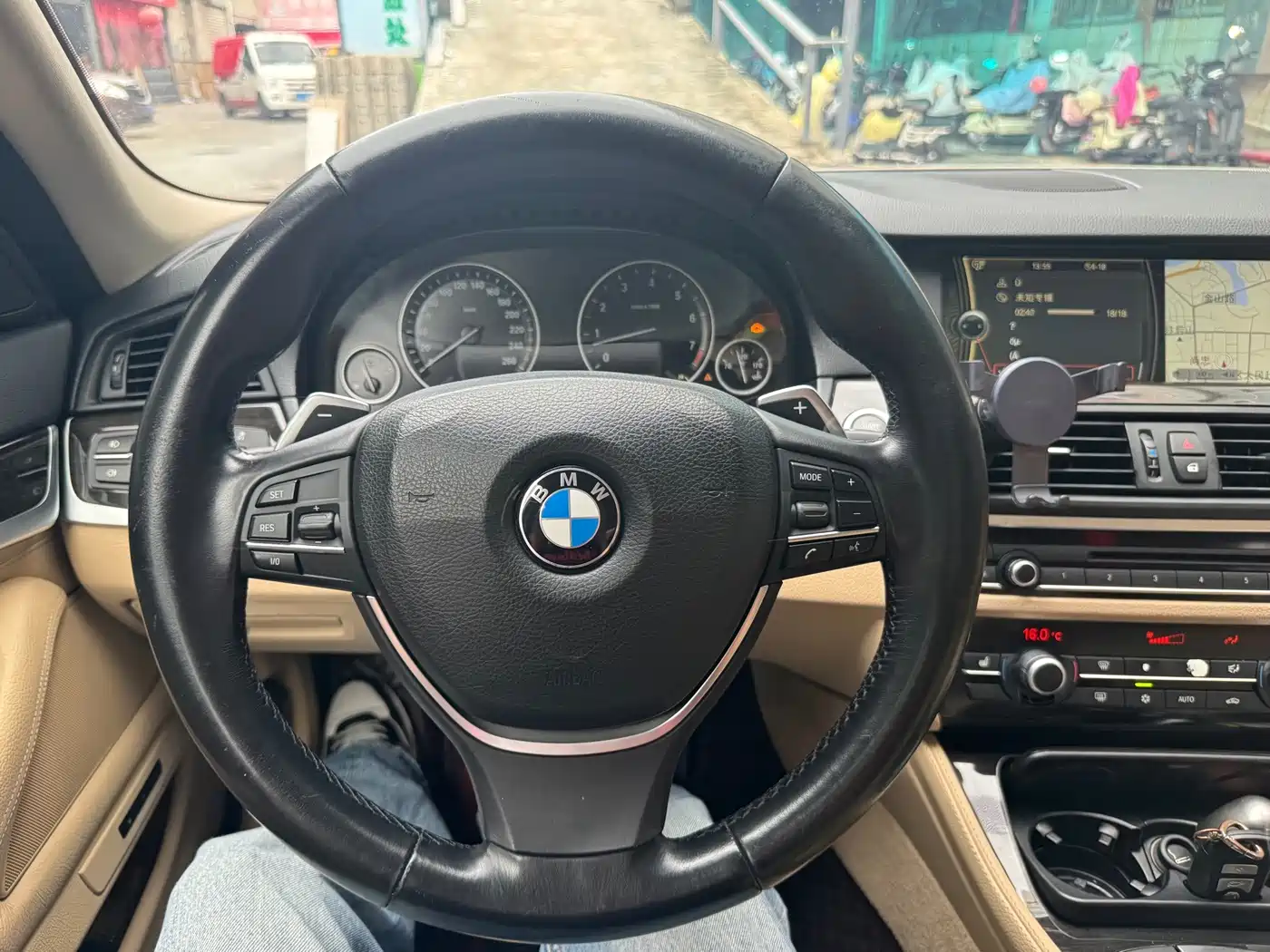 Фото 11 - BMW 5 Series