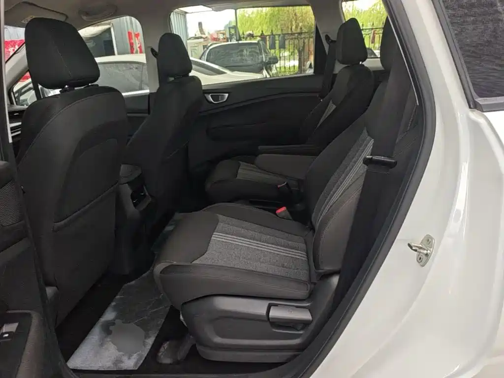 Wuling Motors Wuling Jiachen 2023 2022 1.5L Manual Joy Elite