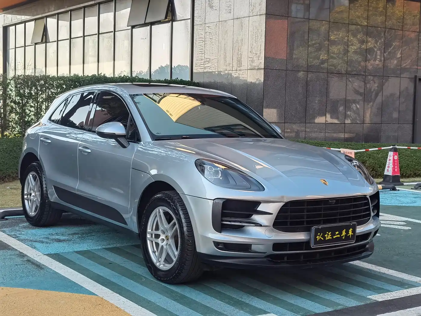 Porsche Macan 2021 Macan 2.0T фото 3