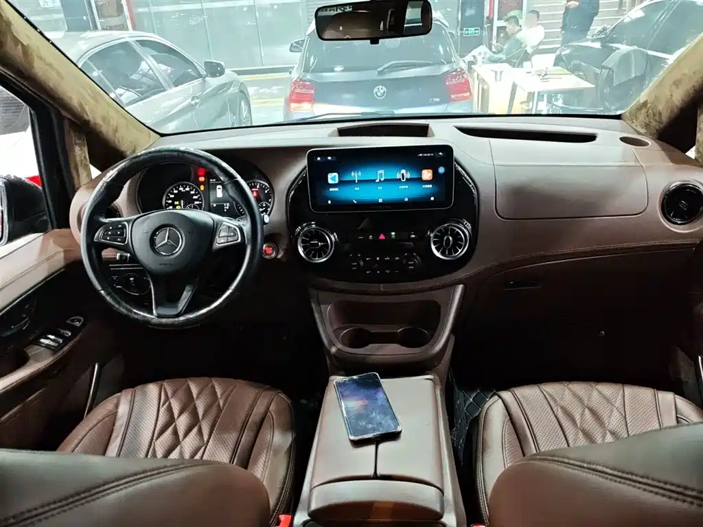 Mercedes-Benz Vito 2021 2.0T Elite 7-Seater фото 12