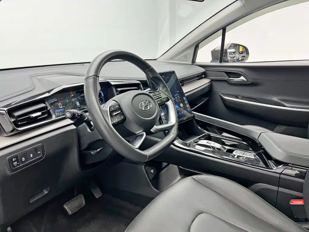 Hyundai Kustu 2024 2021 270TGDi Premium LUX