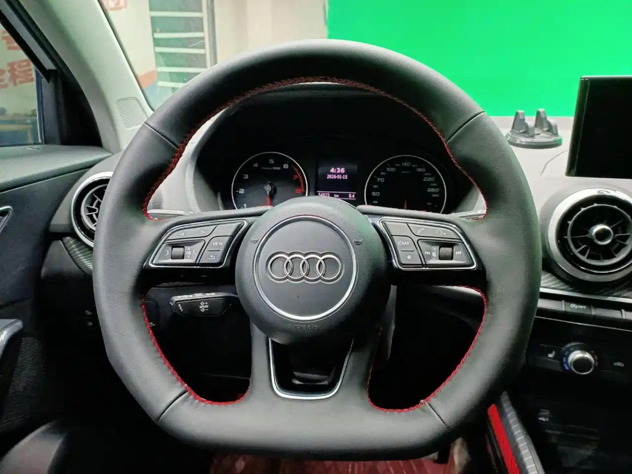AUDI Q2L