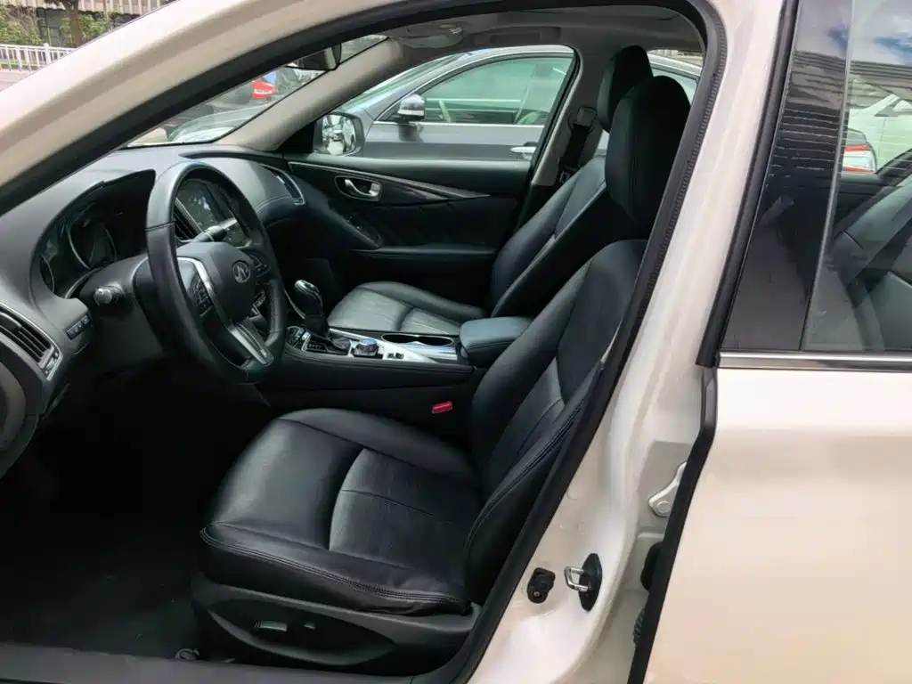 Infiniti Q50L 2019 2018 2.0T Comfort (China VI)