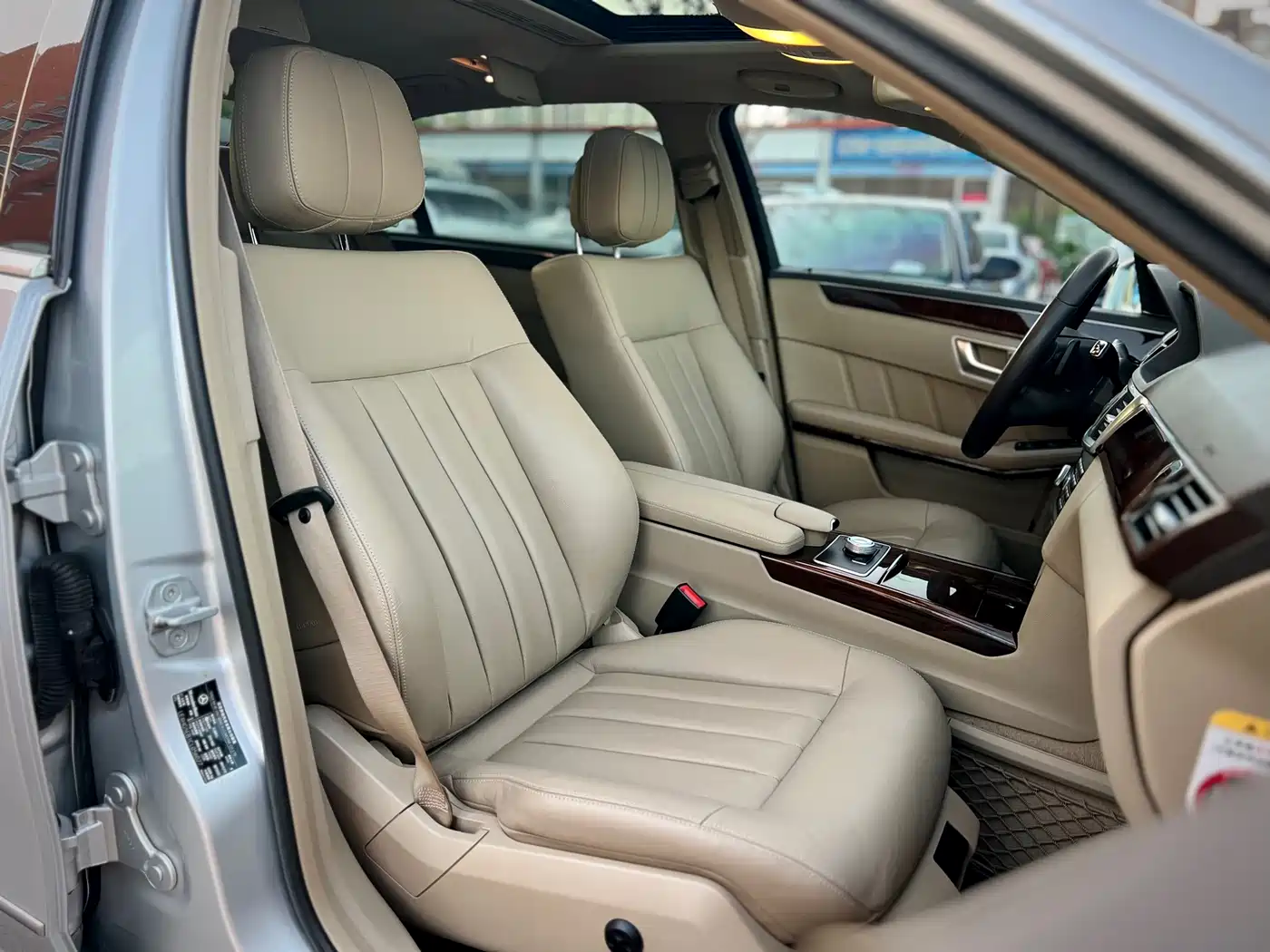Mercedes-Benz E-Class 2011 E 300 L Elegance фото 29