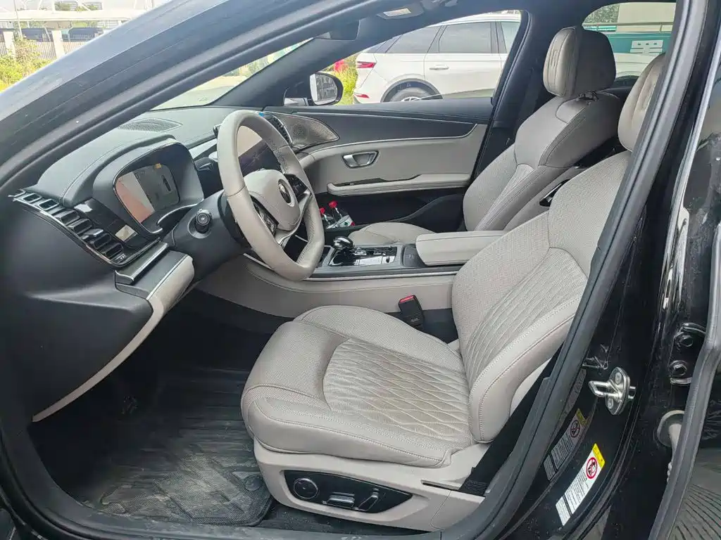 BYD Han 2025 2025 DM-i Smart Driving Edition 125KM LiDAR Flagship