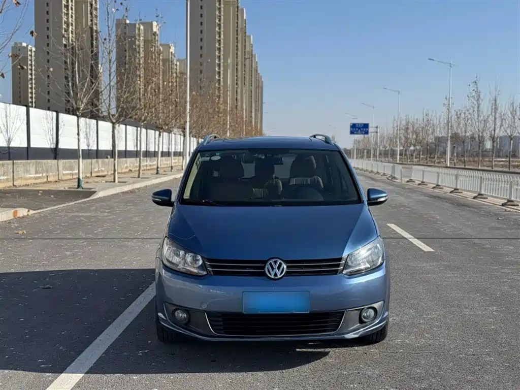 Volkswagen Touran 2013 1.4T DSG Comfort 5-seater фото 28