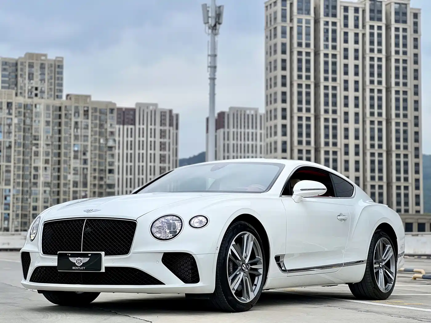 2024 Bentley Continental