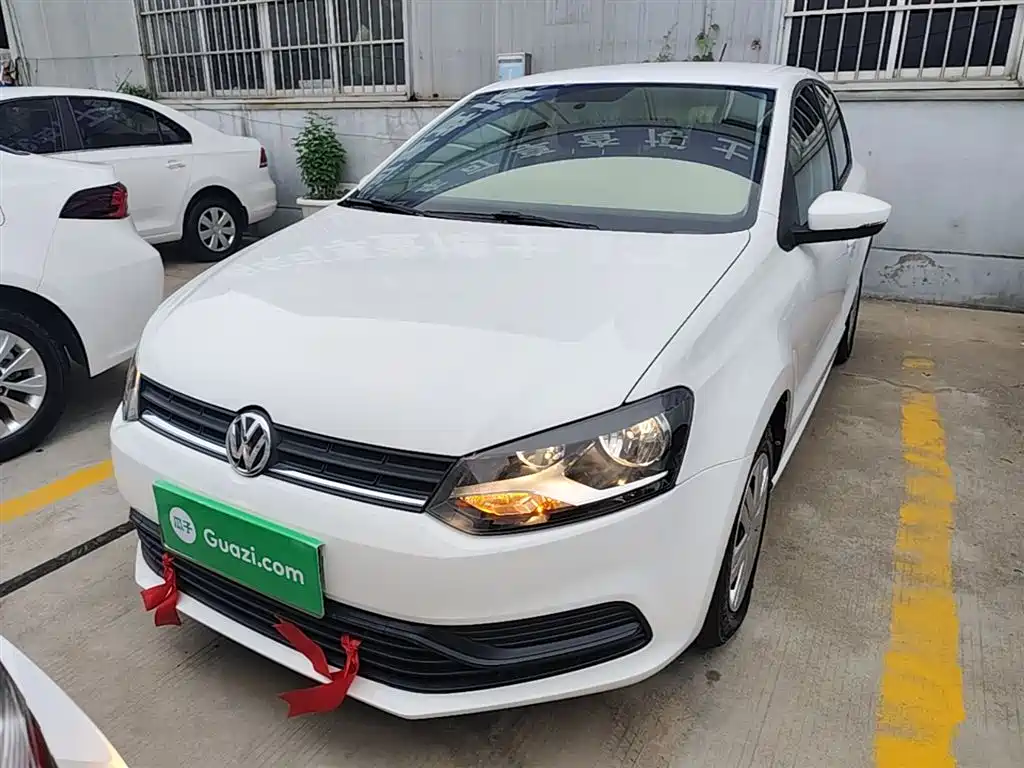 Volkswagen Polo 2018 1.5L Auto Safe Drive фото 3