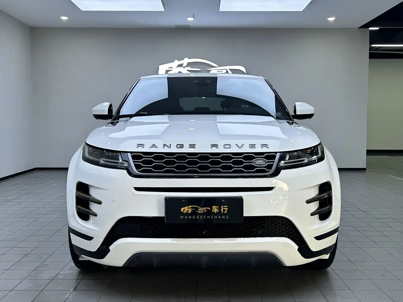 Land Rover Range Rover Evoque 2020 249PS R-DYNAMIC SE Sport Tech Edition фото 2