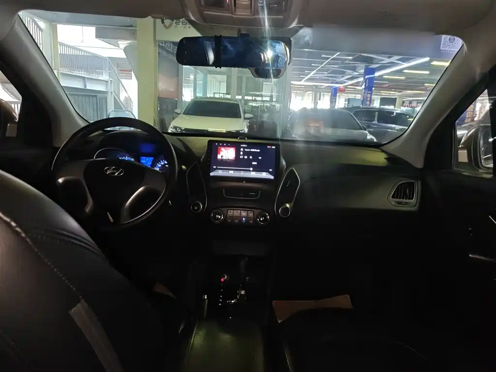 Hyundai Beijing Hyundai ix35 2015 2.0L Automatic 2WD Comfort China IV фото 10