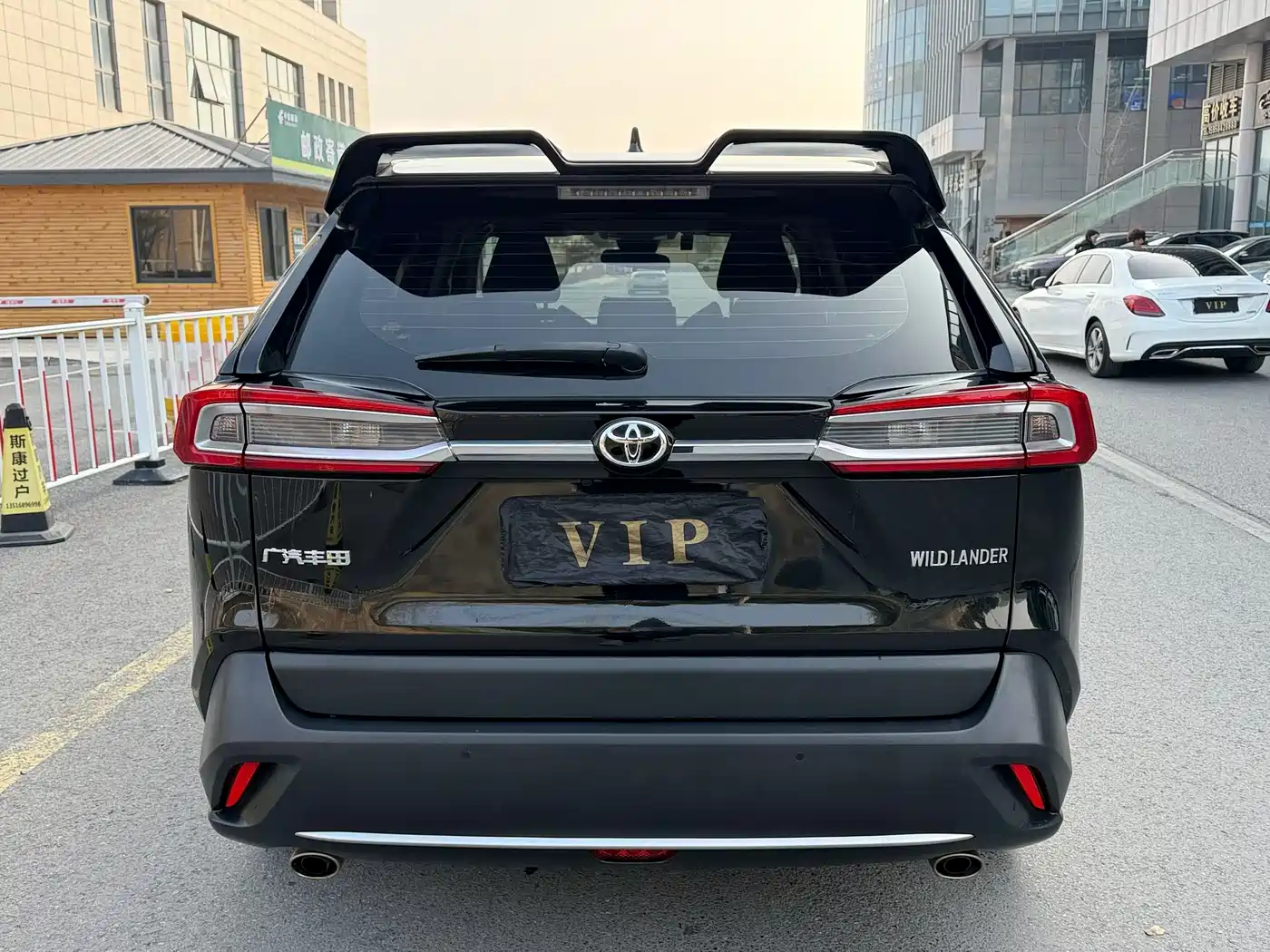 Toyota Wildlander 2022 2.0L CVT 2WD Knight Edition фото 9