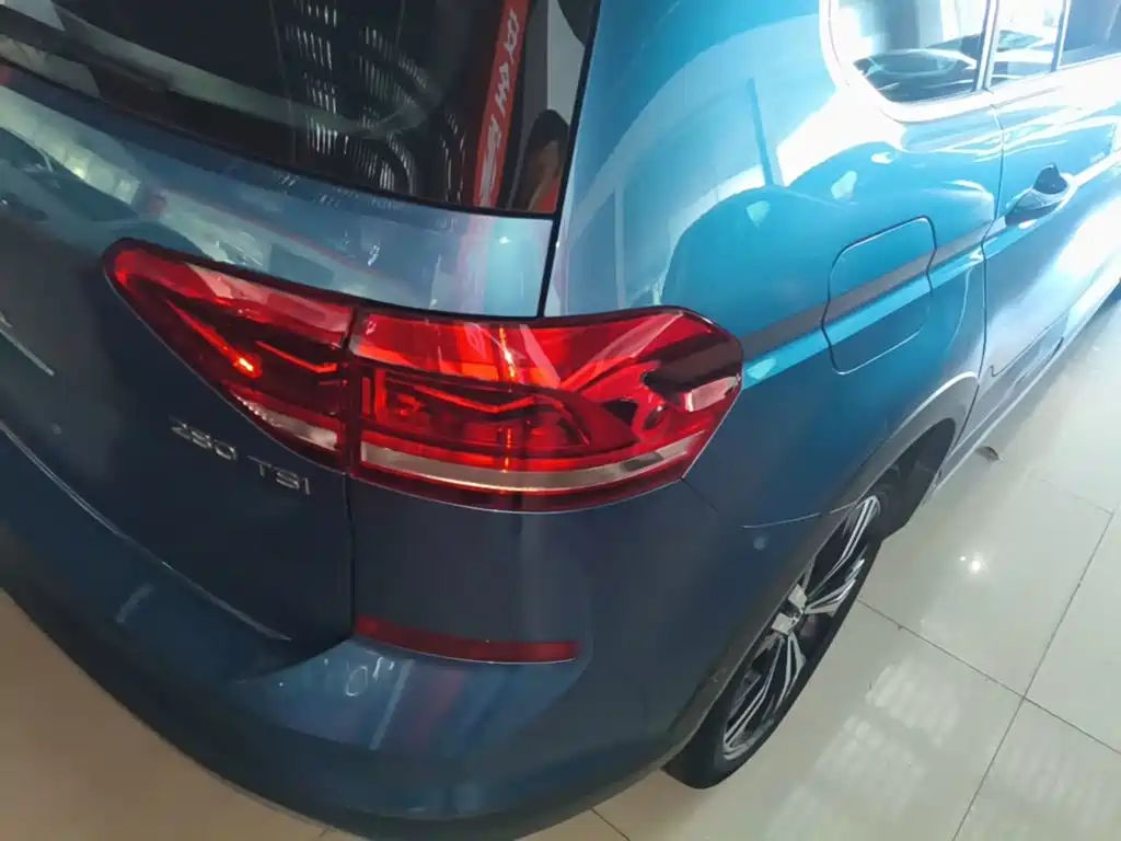 Volkswagen Touran 2021 2021 Touran L 280TSI DSG Cross Edition 7-seater