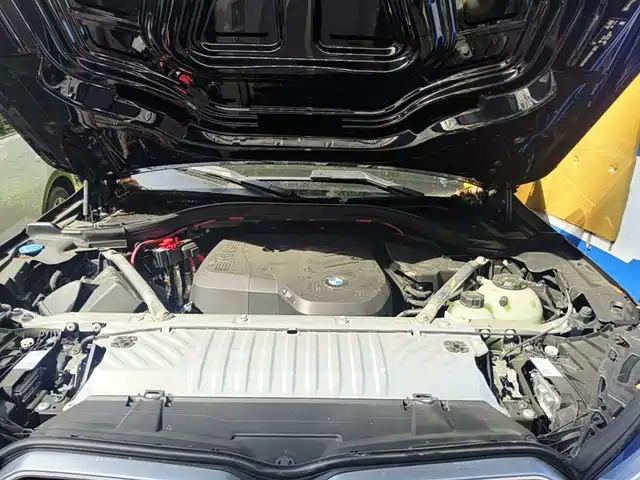 BMW X3 2025 xDrive30L Leading Model M Sport Black Package — фото 3