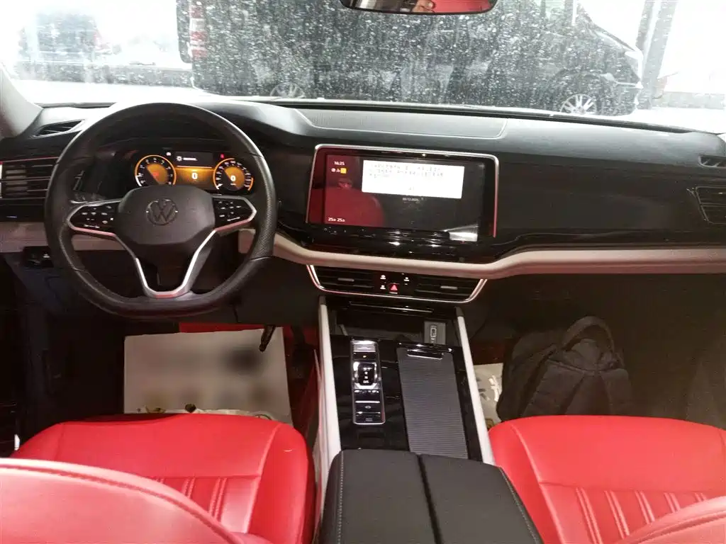 Volkswagen Teramont 2022 330TSI 2WD Luxury фото 7
