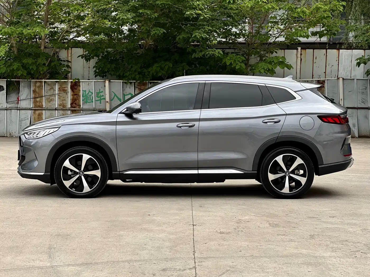 BYD Song PLUS PHEV 2021 DM-i 110KM Flagship PLUS фото 3