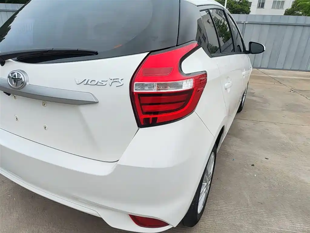 Toyota Vios FS 2017 1.5L CVT Fengchi Edition фото 8