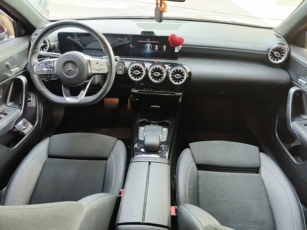 Mercedes-Benz A-Class, миниатюра 12