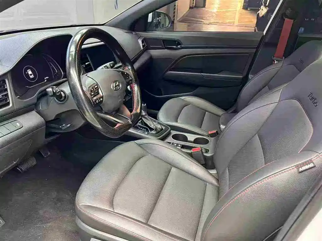 Hyundai Elantra 2020 1.4T DCT Dynamic·Vitality фото 4