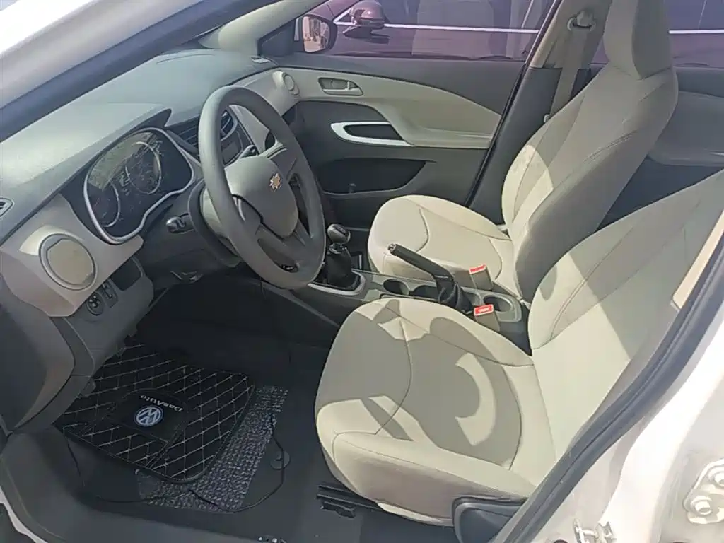 Chevrolet Sail 2016 Sail 3 1.3L Manual Comfort Sunroof Edition фото 15