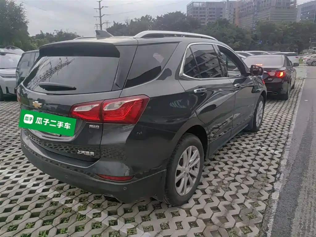 Chevrolet Equinox 2017 550T Automatic 4WD Pioneer Edition фото 12