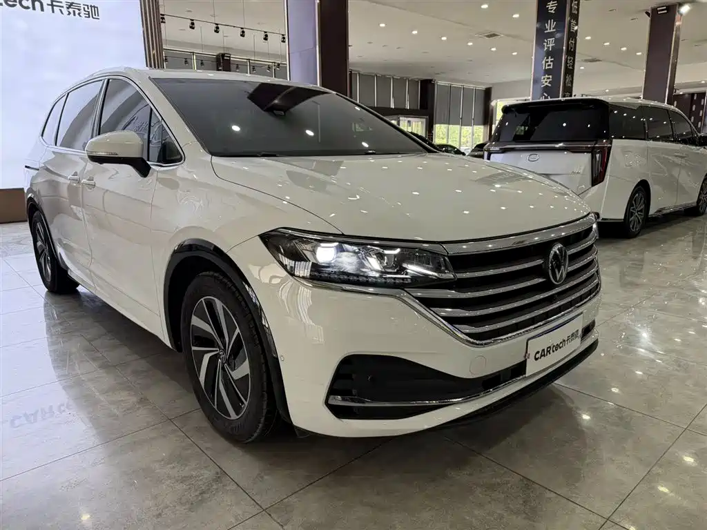 Volkswagen Viloran 2020 330TSI Luxury Edition фото 2