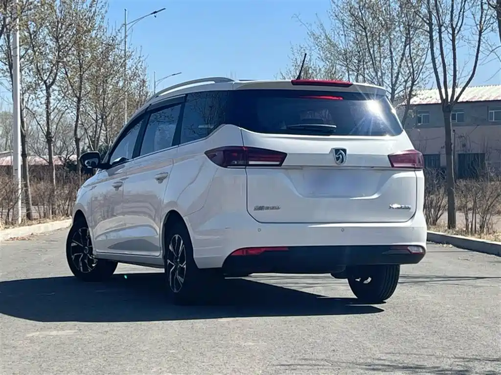 Baojun 360 2018 2018 1.5L Automatic Luxury (China V)