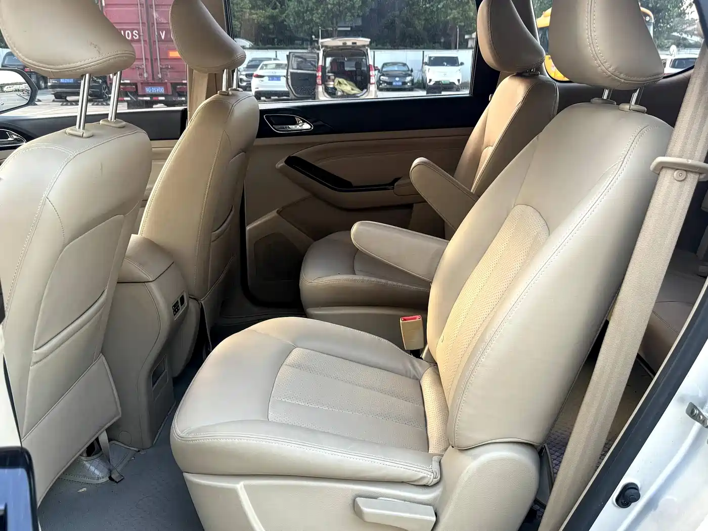 Baojun 730 2015 2014 1.5L Manual Comfort 7-seater