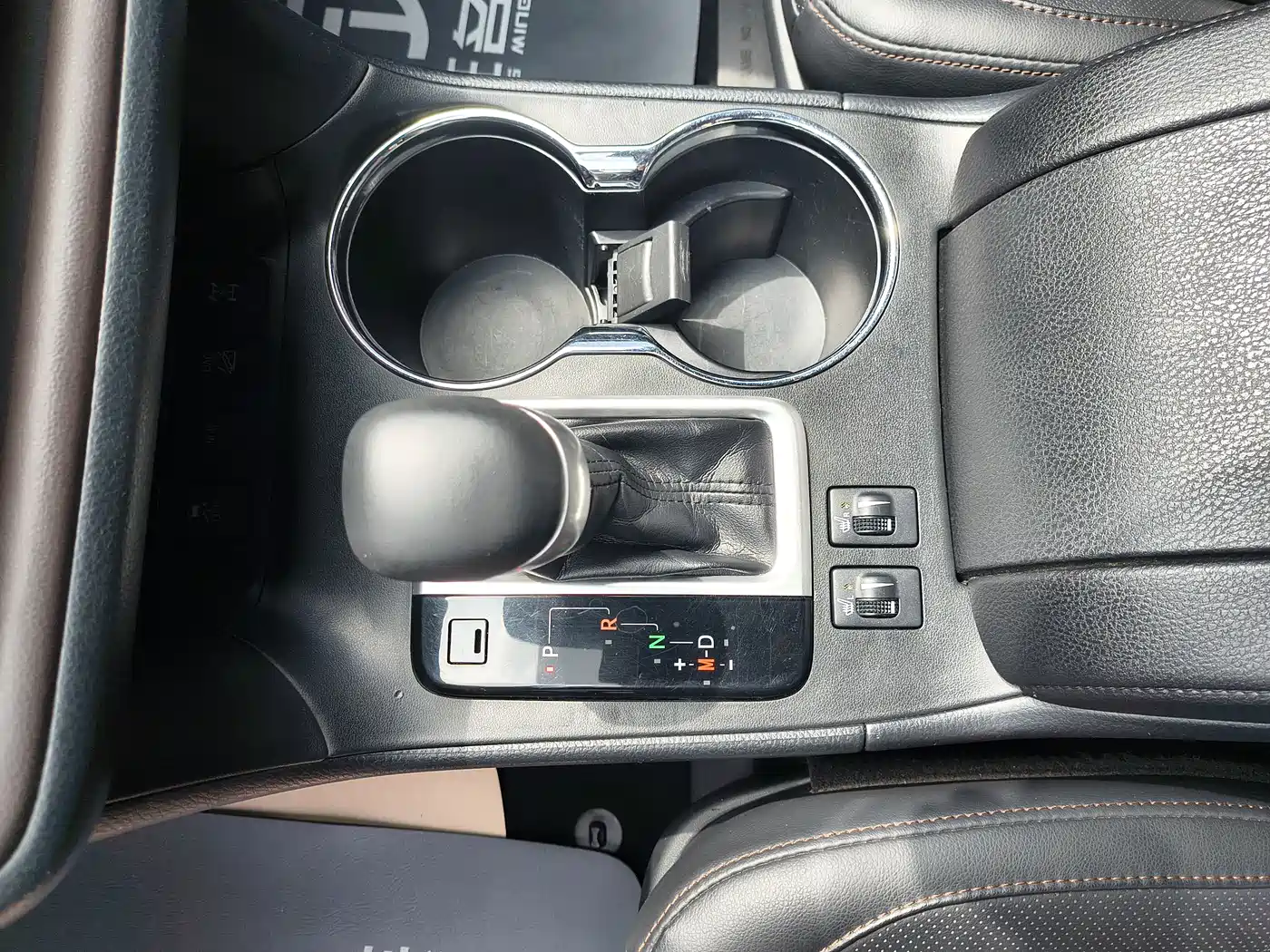 Toyota Highlander 2018 2.0T 4WD Luxury 7-seater (China V) фото 14