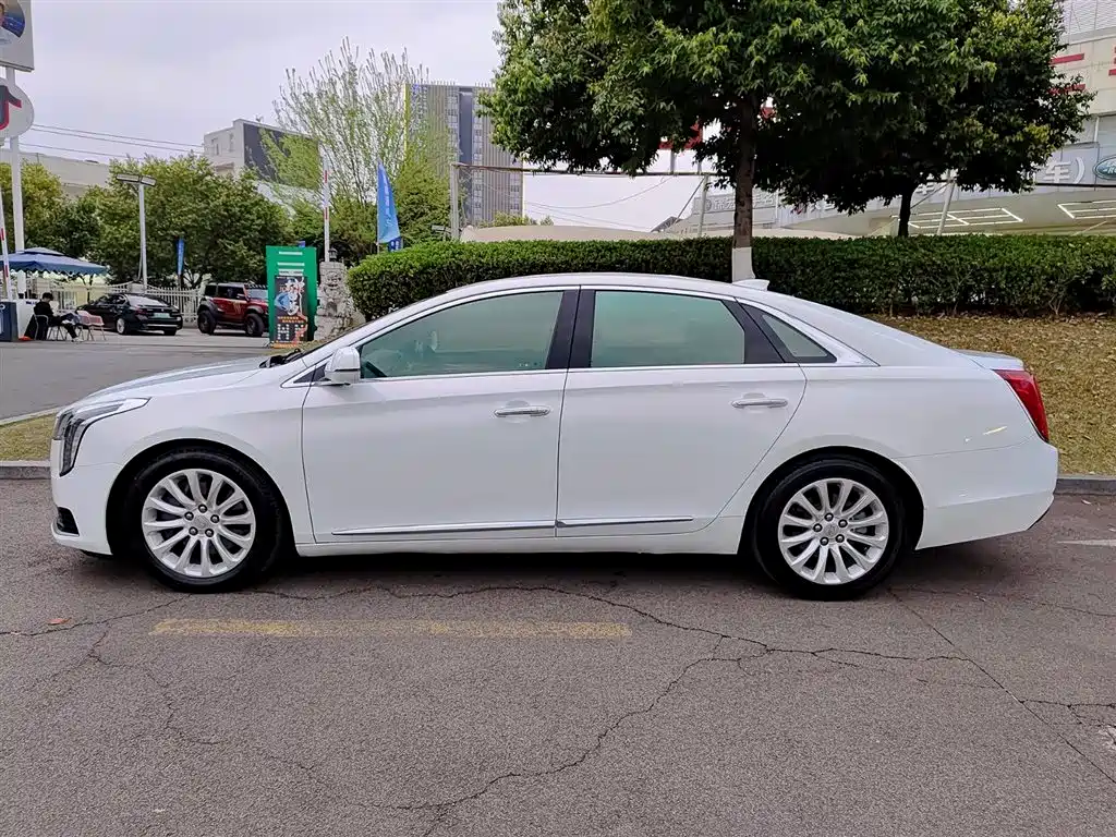 Cadillac XTS 2018 28T Technology фото 3