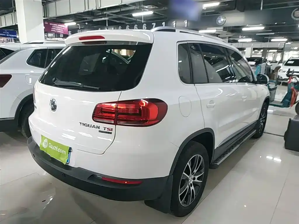 Volkswagen Tiguan 2013 1.8TSI Auto 4WD Luxury фото 7