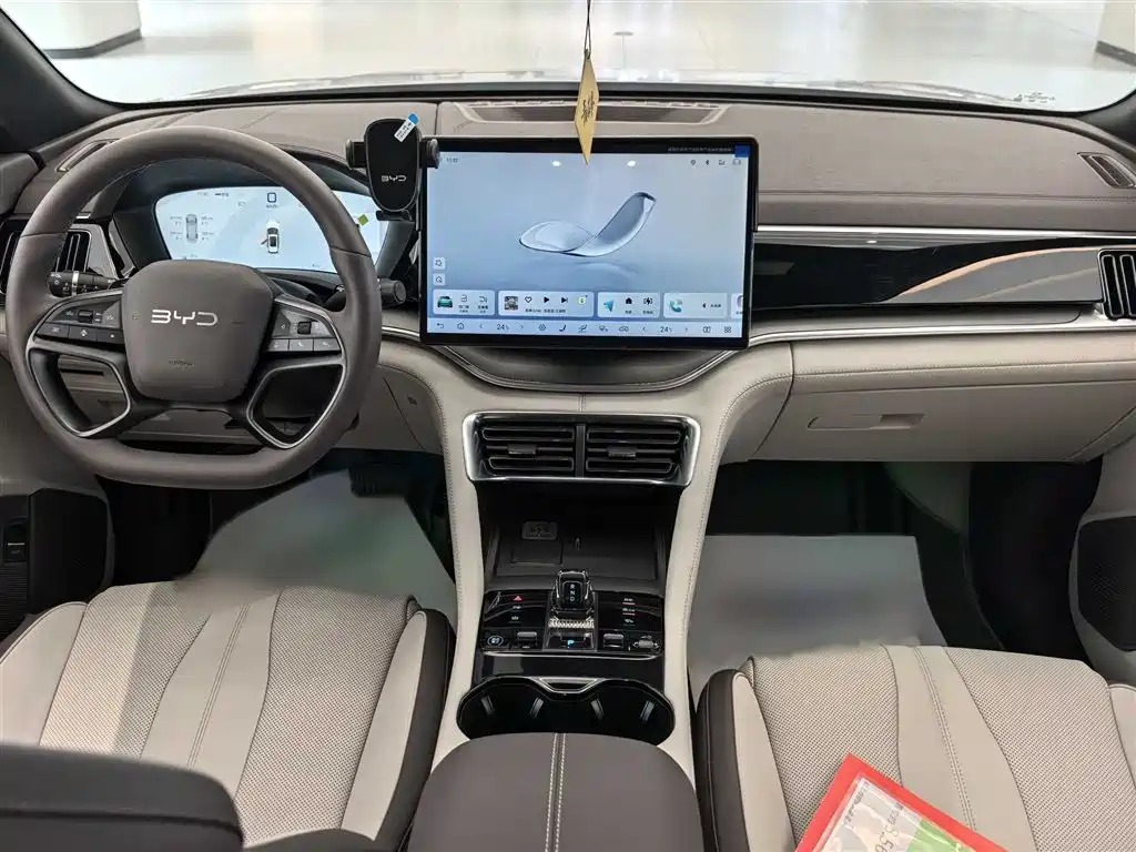 BYD Song PLUS PHEV 2025 DM-i Smart Driving Edition 112KM Honor фото 17