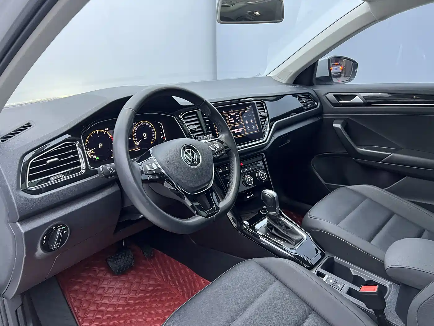Volkswagen T-ROC 2022 280TSI DSG 2WD Comfort PLUS фото 5