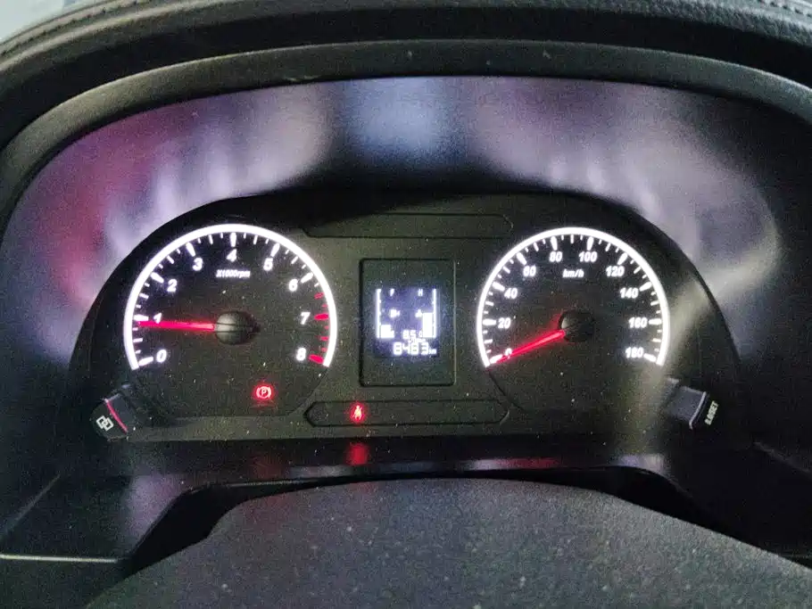 Dongfeng Fengxing Lingzhi 2025 2023 M5L 1.6L Basic 7-seater