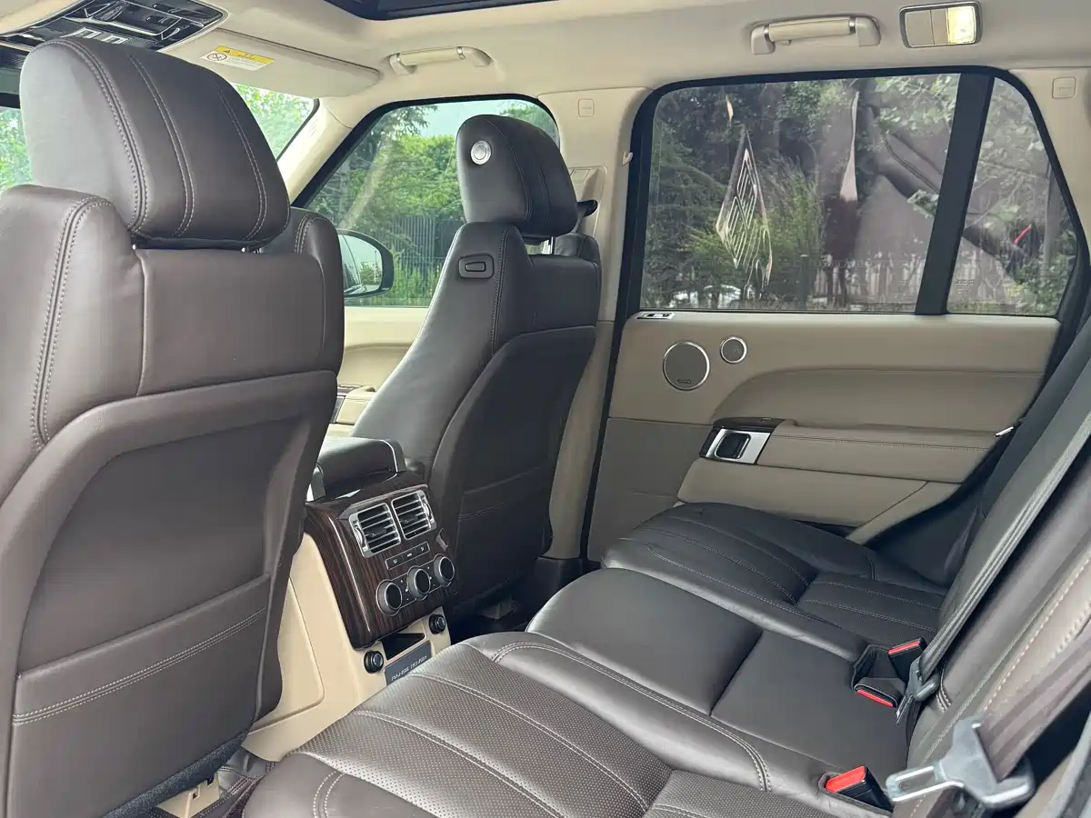Land Rover Range Rover 2016 3.0 SC V6 Vogue фото 9